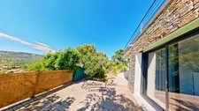 Villa contemporaine récente d’exception – Piscine à débordement, vue panoramique, calme et proximité du port, des p6lages – VAR Le Lavandou, quartier résidentiel prisé