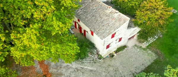 Forcalquier – Demeure de charme du XIXᵉ avec 4 gîtes, parc paysager et source naturelle, Provence, Haute-Provence
