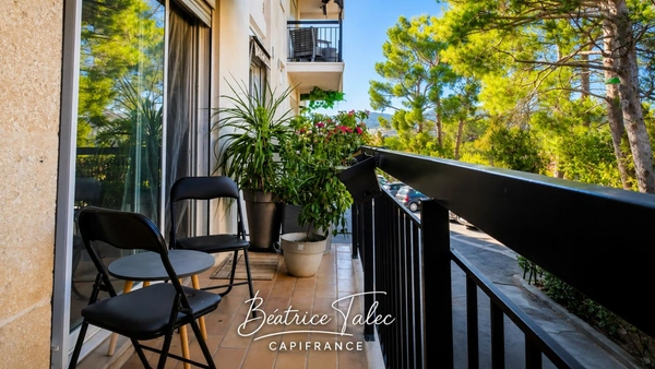 Comme une maison ! Appartement 4 pièces, contemporain avec jardin privatif de 530 m², parking, Aix-en-Provence, Résidence,