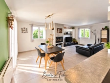 Maison récente – 98 m² – 3 chambres + grand bureau – Terrasse & jardin – DPEB 10 minutes d'aix-en-provence. Quartier calme et recherché au pied de la Sainte-Victoi6re. Bouches du Rhône.