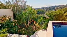 Villa contemporaine récente d’exception – Piscine à débordement, vue panoramique, calme et proximité du port, des p6lages – VAR Le Lavandou, quartier résidentiel prisé