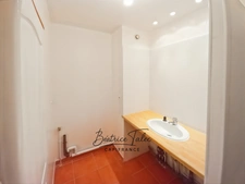 Plus que 2 lots disponibles – Duplex avec terrasse T3 – 72 m2, parking privé – Calme absolu 10 minutes de Lançon de Provence, provence, Bouches-du-Rhône, Quartier calme, résidentiel