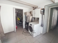 Maison T4 98m2, jardin, terrasse, 3 chambres, parkings, 10 minutes d'aix-en-provence. Quartier calme et recherché au pied de la Sainte-Victoire. Bouches du Rhône.