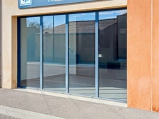 Rare à la vente Murs Local/bureau 66m2, immeuble récent, nombreuses places parkings proche de TRETS (13) à 25 minutes d'Aix-en-Provence