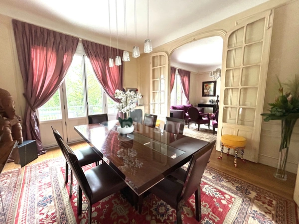 Propriete de prestige | 8 pièces | Golf de L'Isle-Adam | Parc arboré et paysagé 