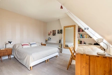 3-room apartment on the top floor of the Sebastopol les Halles building