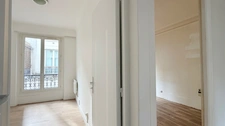 2 pièces PARIS 11 rue Camille Crespin du Gast