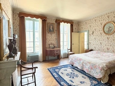Charming property complex with a 1,500 m² garden in the heart of Meaux