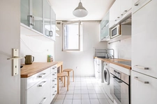 3-room apartment on the top floor of the Sebastopol les Halles building