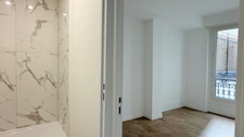 2 pièces PARIS 11 rue Camille Crespin du Gast