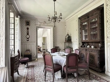 Charming property complex with a 1,500 m² garden in the heart of Meaux
