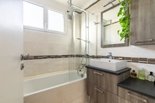Appartement familial lumineux avec balcon à 3 minutes du RER A Fontenay-sous-Bois