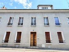 Charming property complex with a 1,500 m² garden in the heart of Meaux