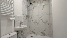 2 pièces PARIS 11 rue Camille Crespin du Gast