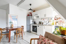 Appartement dernier étage, 2 pièces, Eglise des Batignolles