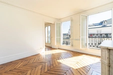 Appartement de standing, 4 pièces, église des Batignolles