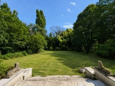 Charming property complex with a 1,500 m² garden in the heart of Meaux