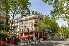 3-room apartment on the top floor of the Sebastopol les Halles building