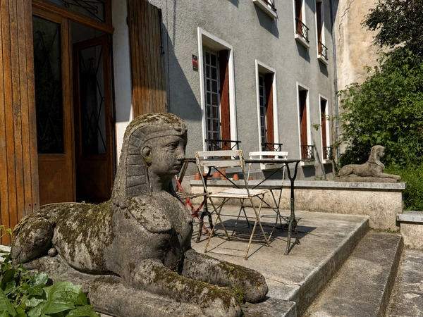 Ensemble immobilier de caractère avec jardin de 1 500 m² au cœur de Meaux