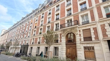 2 pièces PARIS 11 rue Camille Crespin du Gast