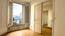 Appartement 2 pièces rue Championnet à rénover
