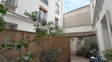 2 pièces PARIS 11 rue Camille Crespin du Gast