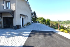  Élégante propriété avec piscine sur les hauteurs de Firminy, limite Saint-Ferréol-d’Auroure, 201 m² + annexe, terrain paysager de 1 950 m².