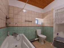 Sérénité et authenticité à l’entrée d’un hameau : un bien plein de potentiel SAINT DIDIER EN VELAY (43)