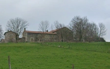 Sérénité et authenticité à l’entrée d’un hameau : un bien plein de potentiel SAINT DIDIER EN VELAY (43)