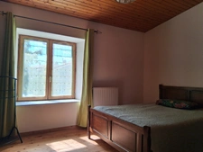 Sérénité et authenticité à l’entrée d’un hameau : un bien plein de potentiel SAINT DIDIER EN VELAY (43)