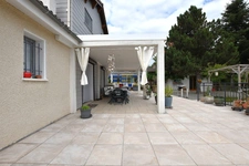  Élégante propriété avec piscine sur les hauteurs de Firminy, limite Saint-Ferréol-d’Auroure, 201 m² + annexe, terrain paysager de 1 950 m².