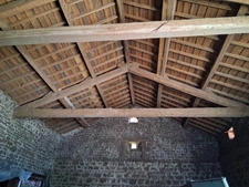 Sérénité et authenticité à l’entrée d’un hameau : un bien plein de potentiel SAINT DIDIER EN VELAY (43)