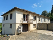 Le Chambon-Feugerolles (42) Maison 7 pièces, 4 chambres, garage  
