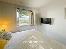 DOMAINE DE PONT ROYAL – FAMILY HOME with 80 m2 of living space, 3 bedrooms, 1 bathroom, 1 shower room, garden, covered terrace, residential swimming pool, private parking space 