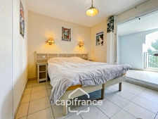 Domaine de Pont royal, BEAUTIFUL APARTMENT of 56.7 m2 top floor, terrace with unobstructed view, swimming pool in residence.
