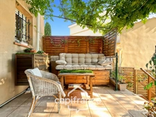 DOMAINE DE PONT ROYAL – FAMILY HOME with 80 m2 of living space, 3 bedrooms, 1 bathroom, 1 shower room, garden, covered terrace, residential swimming pool, private parking space 
