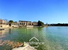 Domaine et golf de Pont Royal appartement  climatisé résidence du  lac de 43 m2 , vue lac , terrasse loggia exposition sud , place de parking , cave collective  