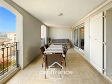 Domaine de Pont royal, BEAUTIFUL APARTMENT of 56.7 m2 top floor, terrace with unobstructed view, swimming pool in residence.