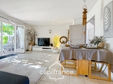 DOMAINE DE PONT ROYAL – FAMILY HOME with 80 m2 of living space, 3 bedrooms, 1 bathroom, 1 shower room, garden, covered terrace, residential swimming pool, private parking space 