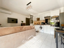 Appartement 40m2 rénové et climatisé, en rez de jardin , une chambre et sa salle de douche, sa terrasse couverte ,, piscine résidentielle intimiste