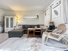 DOMAINE DE PONT ROYAL – FAMILY HOME with 80 m2 of living space, 3 bedrooms, 1 bathroom, 1 shower room, garden, covered terrace, residential swimming pool, private parking space 