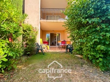 appartement REZ de JARDIN,résidence du lac, 31 m2, chambre ouverte, grande salle de douche, rangements, cave collective. 