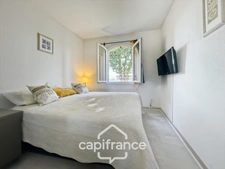 DOMAINE DE PONT ROYAL – FAMILY HOME with 80 m2 of living space, 3 bedrooms, 1 bathroom, 1 shower room, garden, covered terrace, residential swimming pool, private parking space 