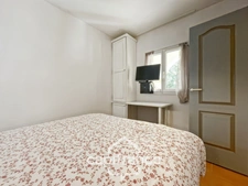 Domaine et golf de Pont Royal, appartement rare en angle et en rez-de-jardin de 42 m2 , 1 chambre double et une chambre lits supperposés , place de stationnement