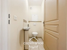 Domaine de Pont royal, BEAUTIFUL APARTMENT of 56.7 m2 top floor, terrace with unobstructed view, swimming pool in residence.
