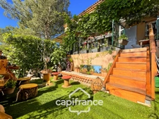 DOMAINE DE PONT ROYAL – FAMILY HOME with 80 m2 of living space, 3 bedrooms, 1 bathroom, 1 shower room, garden, covered terrace, residential swimming pool, private parking space 