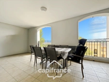 Domaine de Pont royal, BEAUTIFUL APARTMENT of 56.7 m2 top floor, terrace with unobstructed view, swimming pool in residence.