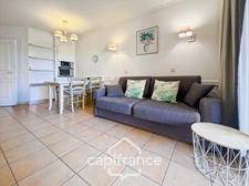 GROUND FLOOR apartment, Lac residence, 31 m2, open bedroom, large shower room, storage, shared cellar. 