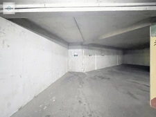 Domaine de Pont royal, spacieux et lumineux appartement de 41 m2,belle vue, localisé en angle, une chambre,  grande loggia terrasse, place de parking  sous la résidence 