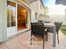 DOMAINE de PONT ROYAL, rental investment of a charming 45 m2 family bastidon, renovated and maintained, on one floor, comprising 2 bedrooms, garden and parking space